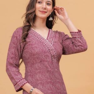 Women Floral Print Viscose Rayon Straight Kurta