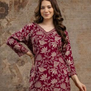 Women Floral Print Viscose Rayon Straight Kurta