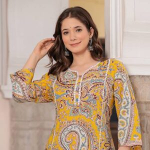 Floral Print Women Straight Kurta